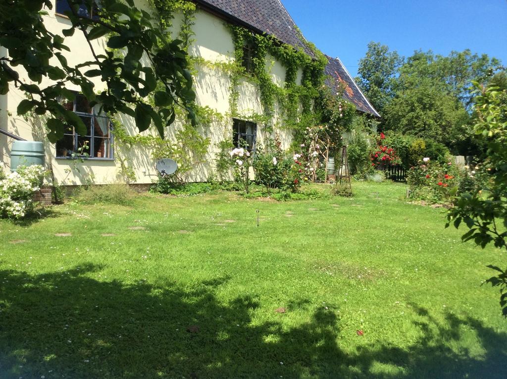 Valley Farmhouse, Westhall Redisham Exterior foto